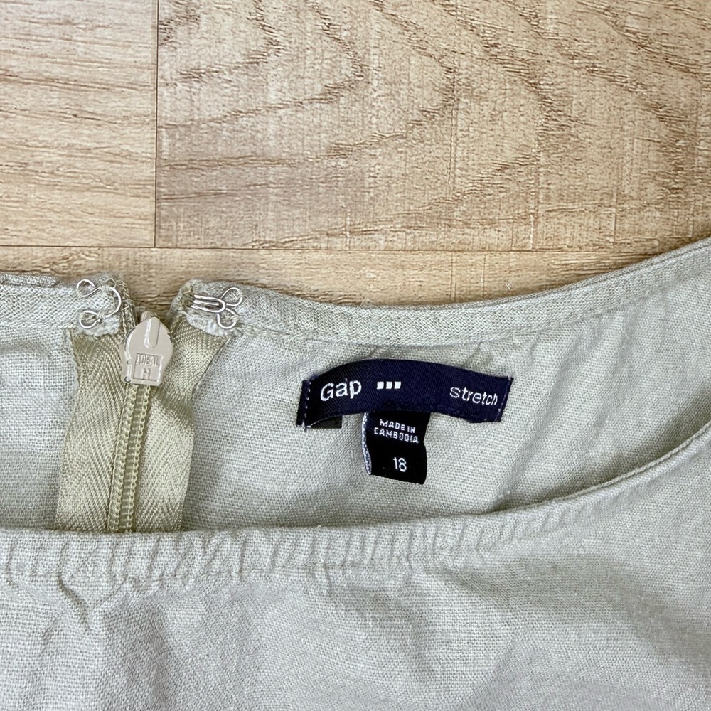 Gap stretch dress with back zipper - Picture 3 of 5